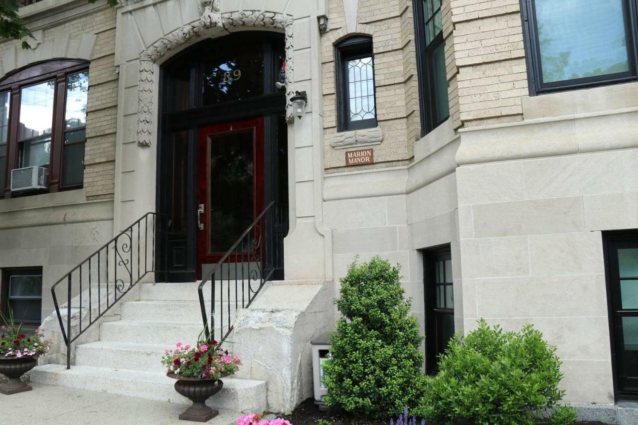 A Stylish Stay W/ A Queen Bed, Heated Floors.. #15 Brookline Luaran gambar